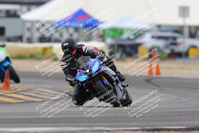 media/Jan-15-2023-SoCal Trackdays (Sun) [[c1237a034a]]/Turn 2 Set 2 (1155am)/